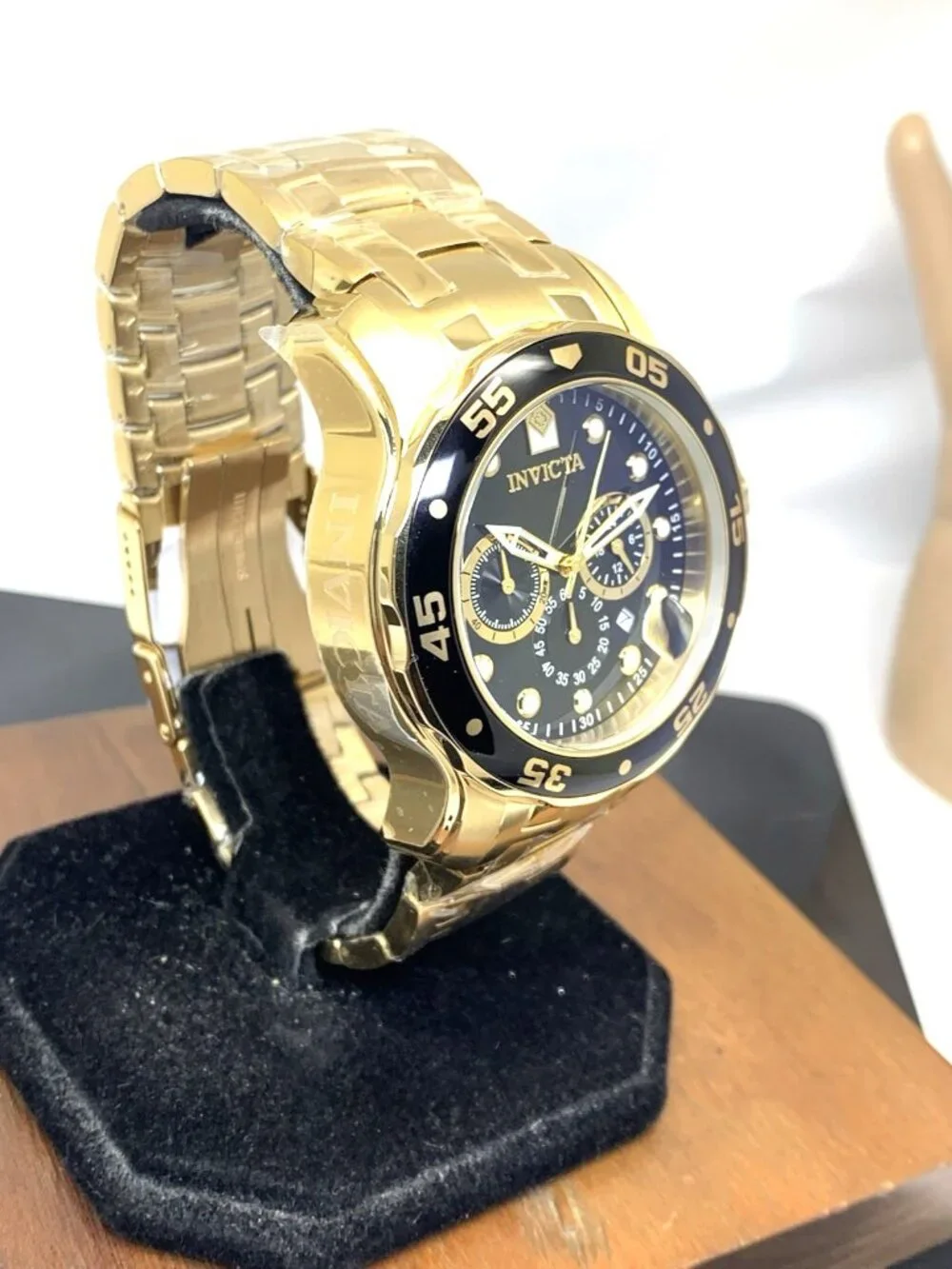 Invicta Men's Watch 0072 Pro Diver Black Dial Quartz Chronograph Gold Steel 48mm